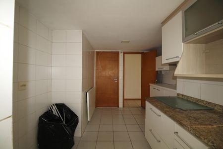 Apartamento à venda com 128m², 3 quartos e 2 vagasCozinha