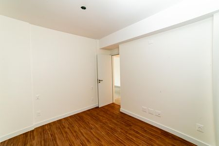 Suíte 1 de apartamento à venda com 2 quartos, 77m² em Lourdes, Belo Horizonte