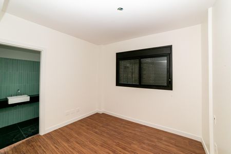 Suíte 1 de apartamento à venda com 2 quartos, 77m² em Lourdes, Belo Horizonte