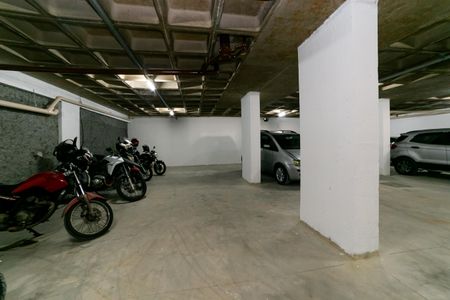 Apartamento à venda com 77m², 2 quartos e 2 vagas Apartamento à venda com 77m², 2 quartos e 2 vagasGaragem