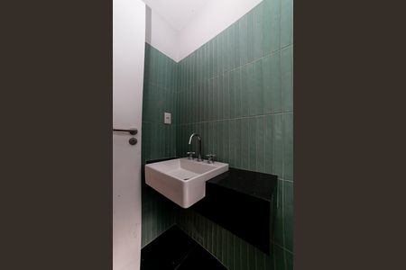 Apartamento à venda com 77m², 2 quartos e 2 vagas Apartamento à venda com 77m², 2 quartos e 2 vagasBanheiro da Suíte 2