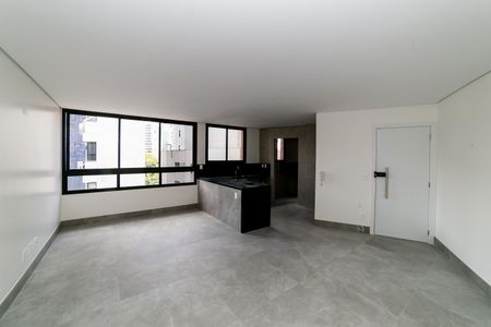 Sala de apartamento à venda com 2 quartos, 77m² em Lourdes, Belo Horizonte