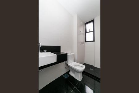 Apartamento à venda com 77m², 2 quartos e 2 vagas Apartamento à venda com 77m², 2 quartos e 2 vagasBanheiro da Suíte 1
