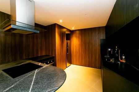 Apartamento à venda com 77m², 2 quartos e 2 vagas Apartamento à venda com 77m², 2 quartos e 2 vagasÁrea comum - Salão de festas
