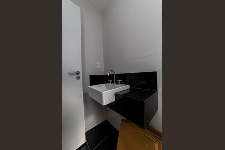 Apartamento à venda com 77m², 2 quartos e 2 vagas Apartamento à venda com 77m², 2 quartos e 2 vagasBanheiro da Suíte 2