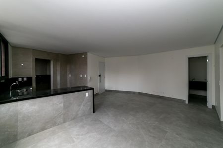 Sala de apartamento à venda com 2 quartos, 77m² em Lourdes, Belo Horizonte