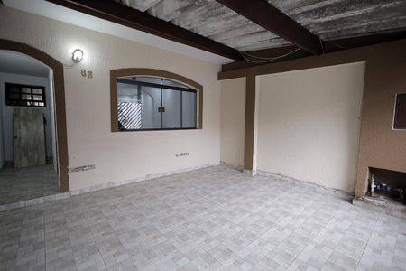 Casa à venda com 100m², 2 quartos e 2 vagasGaragem