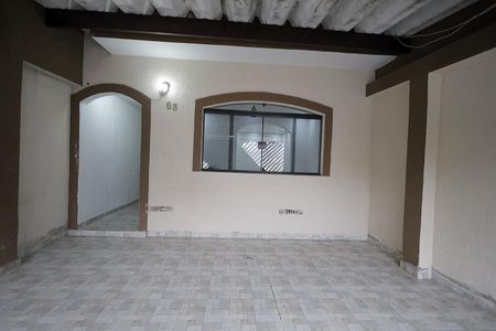 Casa à venda com 100m², 2 quartos e 2 vagasGaragem