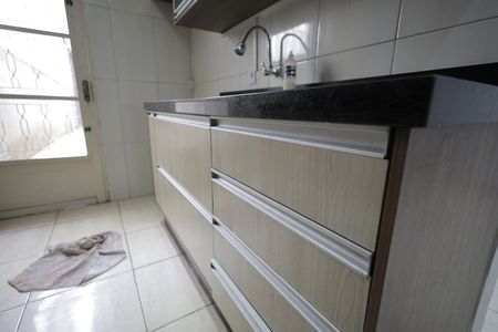 Casa à venda com 100m², 2 quartos e 2 vagasCozinha
