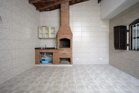 Casa à venda com 100m², 2 quartos e 2 vagasÁrea de Serviço e Churrasqueira