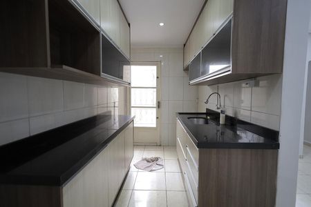 Casa à venda com 100m², 2 quartos e 2 vagasCozinha