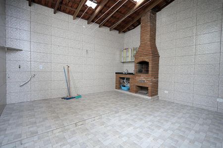 Casa à venda com 100m², 2 quartos e 2 vagasÁrea de Serviço e Churrasqueira