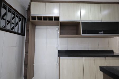 Casa à venda com 100m², 2 quartos e 2 vagasCozinha