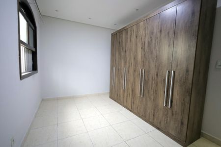 Casa à venda com 100m², 2 quartos e 2 vagasQuarto 1