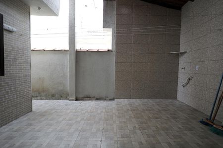 Casa à venda com 100m², 2 quartos e 2 vagasÁrea de Serviço e Churrasqueira