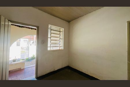 Sala de casa à venda com 3 quartos, 136m² em Vila Elza, Campinas