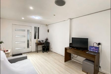 Sala  de casa à venda com 3 quartos, 125m² em Vila Nhocuné, São Paulo