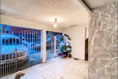 Casa para alugar com 125m², 3 quartos e 1 vaga Casa para alugar com 125m², 3 quartos e 1 vagaGaragem