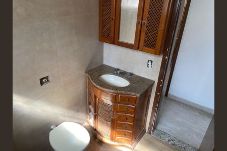 Casa para alugar com 150m², 3 quartos e 2 vagas