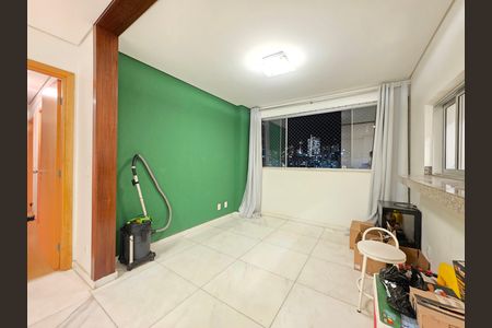 Apartamento à venda com 95m², 3 quartos e 2 vagas Apartamento à venda com 95m², 3 quartos e 2 vagasVaranda