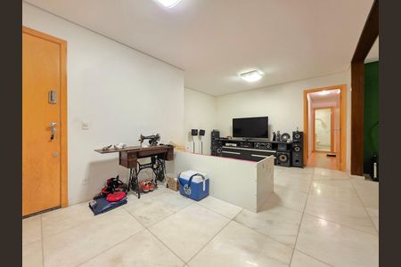 Apartamento à venda com 95m², 3 quartos e 2 vagas Apartamento à venda com 95m², 3 quartos e 2 vagasSala