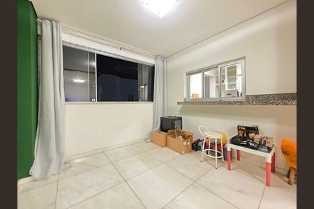 Apartamento à venda com 95m², 3 quartos e 2 vagas Apartamento à venda com 95m², 3 quartos e 2 vagasVaranda- passaprato