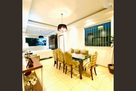 Casa à venda com 3 quartos, 234m² em Chácara Inglesa, São Paulo