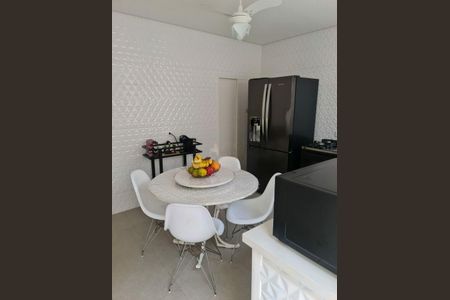 Casa à venda com 3 quartos, 144m² em Campo Belo, São Paulo