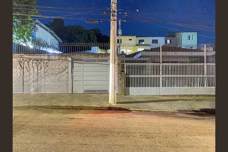 Casa à venda com 400m², 3 quartos e 8 vagasFachada