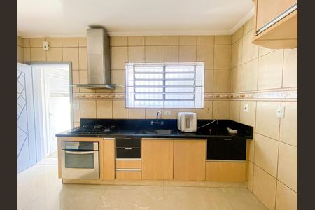 Casa à venda com 400m², 3 quartos e 8 vagasCozinha