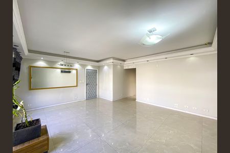 Sala de casa à venda com 3 quartos, 400m² em Vila Medeiros, São Paulo