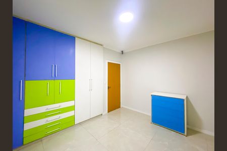 Casa à venda com 400m², 3 quartos e 8 vagasQuarto 2