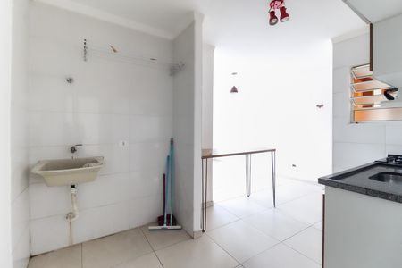 Apartamento à venda com 43m², 2 quartos e 1 vaga Apartamento à venda com 43m², 2 quartos e 1 vagaCozinha - Área de Serviço