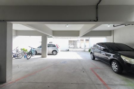 Apartamento à venda com 43m², 2 quartos e 1 vaga Apartamento à venda com 43m², 2 quartos e 1 vagaÁrea Externa