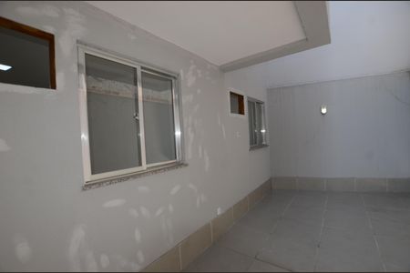 Varanda de apartamento para alugar com 2 quartos, 45m² em Bento Ribeiro, Rio de Janeiro