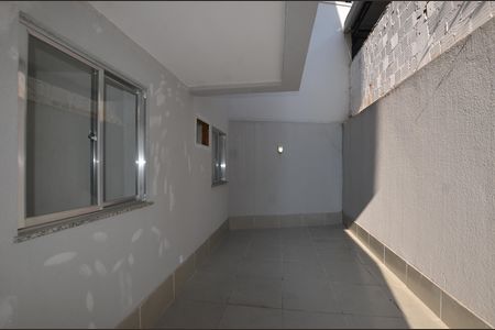Varanda de apartamento para alugar com 2 quartos, 45m² em Bento Ribeiro, Rio de Janeiro