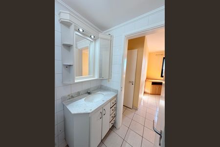 Apartamento à venda com 100m², 3 quartos e 2 vagasBanheiro da Suíte