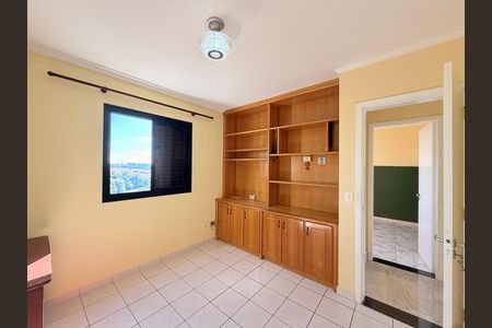 Apartamento à venda com 100m², 3 quartos e 2 vagasQuarto 2
