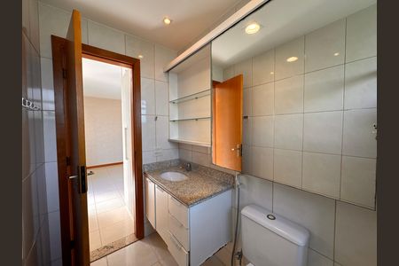 Apartamento para alugar com 160m², 3 quartos e 3 vagasSuíte - Banheiro