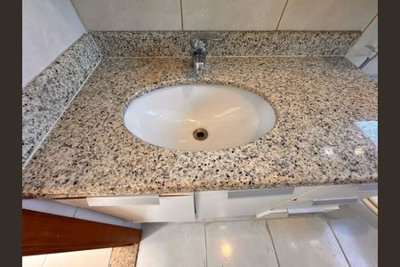Apartamento para alugar com 160m², 3 quartos e 3 vagasSuíte - Banheiro