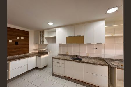 Apartamento para alugar com 160m², 3 quartos e 3 vagasCozinha e Área de Serviço