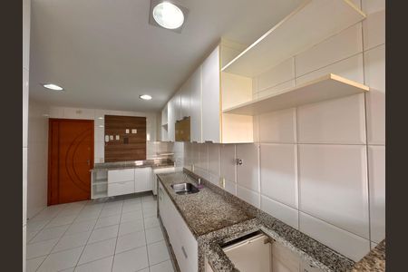 Apartamento para alugar com 160m², 3 quartos e 3 vagasCozinha e Área de Serviço