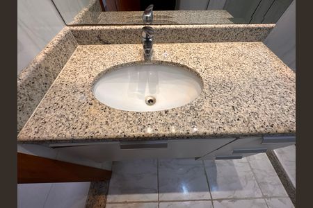 Apartamento para alugar com 160m², 3 quartos e 3 vagasBanheiro Social