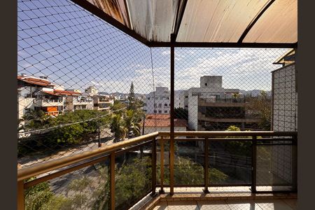 Apartamento para alugar com 160m², 3 quartos e 3 vagasSuíte - Varanda