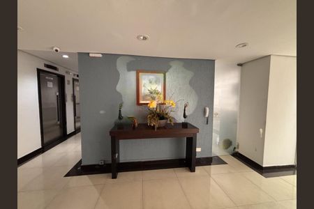 Apartamento à venda com 68m², 1 quarto e 1 vaga