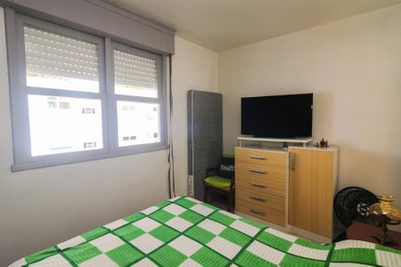 Quarto 1 de apartamento para alugar com 2 quartos, 50m² em Camaquã, Porto Alegre