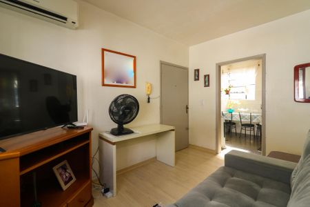 Sala de apartamento para alugar com 2 quartos, 50m² em Camaquã, Porto Alegre