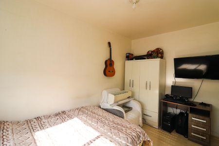 Quarto 2 de apartamento para alugar com 2 quartos, 50m² em Camaquã, Porto Alegre