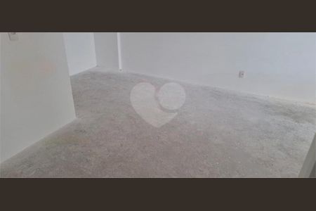 Apartamento à venda com 180m², 3 quartos e 1 vaga