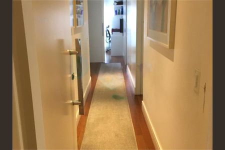 Apartamento à venda com 220m², 4 quartos e 4 vagas